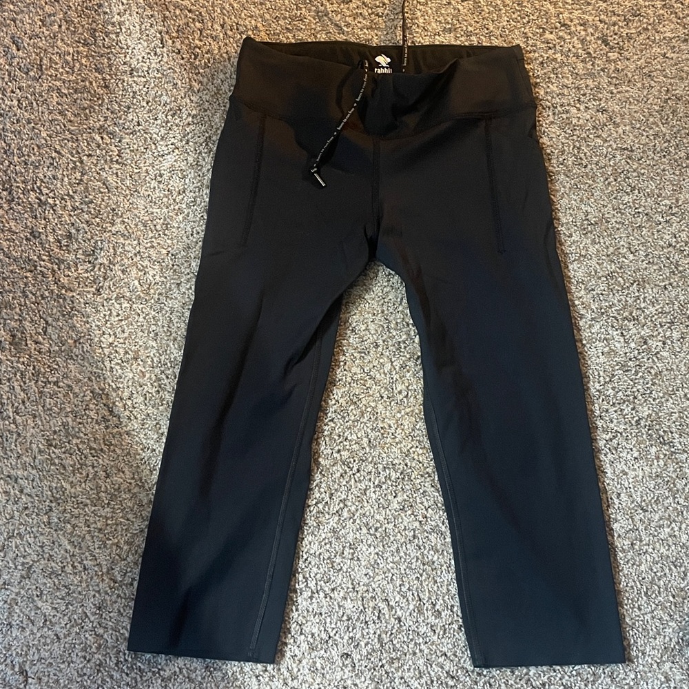 Black Rabbit running capris size S